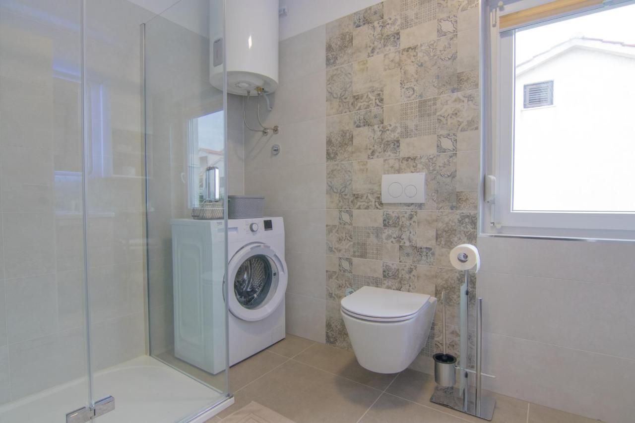 Apartment Neda Krk Town Exterior photo